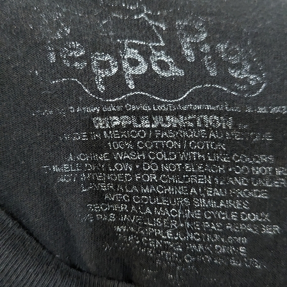 Women's/Teens Peppa pig Black T-shirt, size medium - Picture 3 of 3